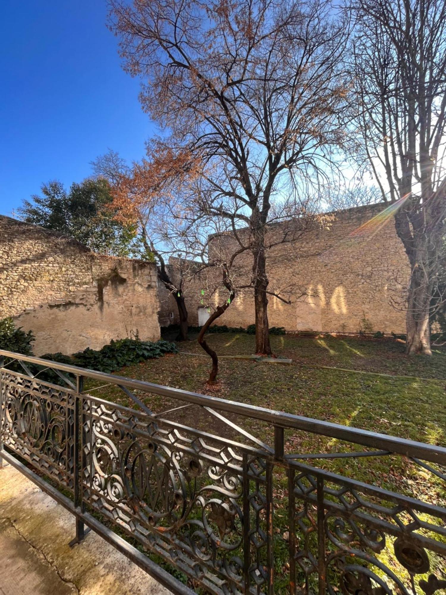 Le Studio Des Carmes Nîmes Exterior foto